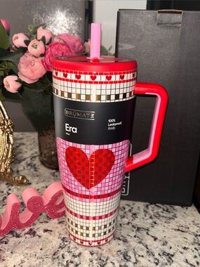 BrüMate Era Tumbler ❤️ NWT Lock in Love Exclusive Edition! 40oz